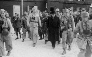 Et billede, der indeholder t�j, person, menneske, fodt�j

Automatisk genereret beskrivelse